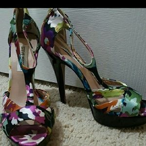 COPY - Steve Madden Floral Heels